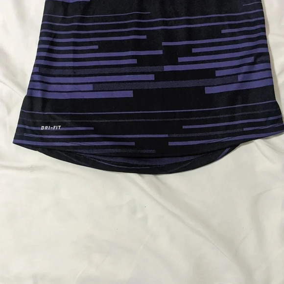Nike Dri-Fit Running 1/4 Zip Mock Neck Pullover, Color Purple/Black Size XS - Picture 6 of 11